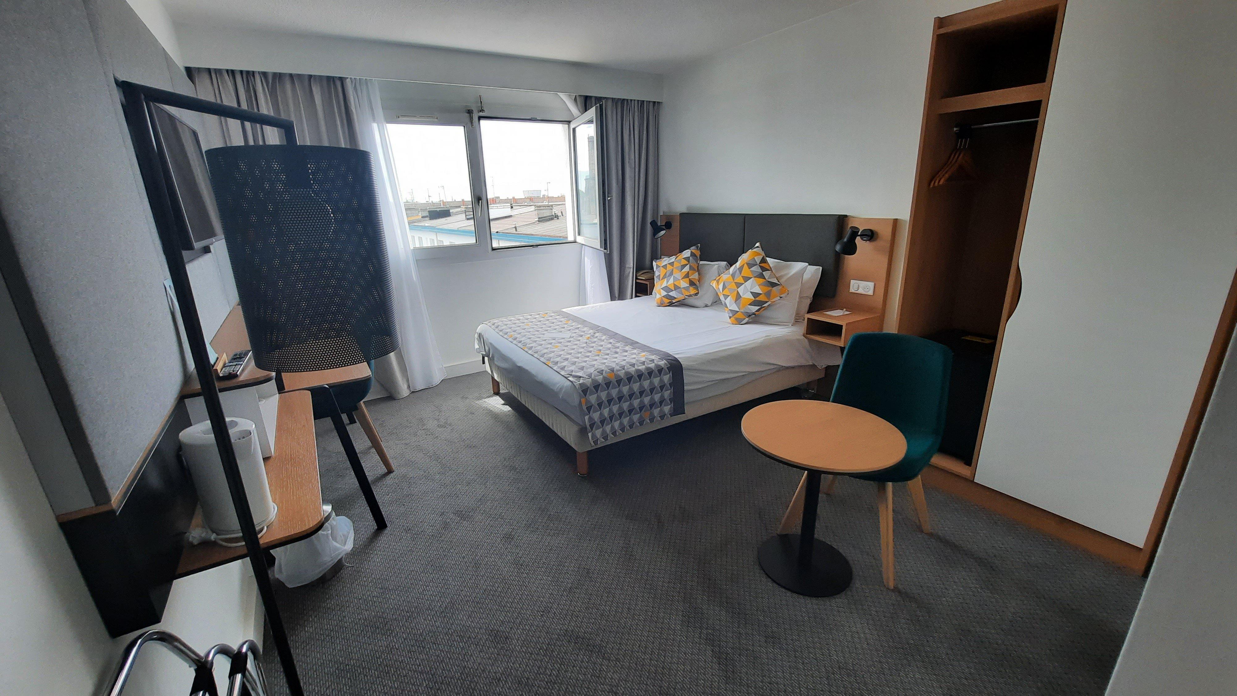 Holiday Inn Calais-Centre By Ihg Exterior photo